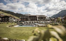 Hotel Arlberg Lech Exterior photo