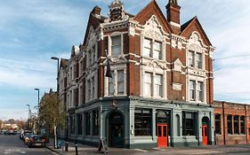 The Station Hotel London Exterior photo