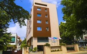 Hotel The Park Residency Ahmedabad Exterior photo