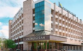 Hotel Oktyabrskaya Krasnojarsk Exterior photo