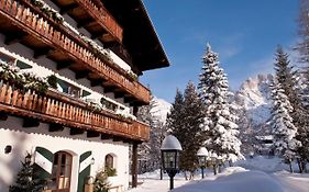 House of Hütter - Wachtelhof Hotel&Spa Maria Alm am Steinernen Meer Exterior photo