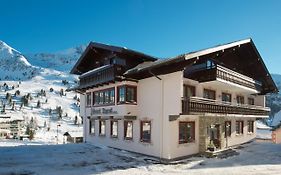 Hotel Garni Haus Tyrol Obertauern Exterior photo