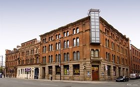 Premier Inn Manchester City Centre Exterior photo