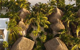 Hotel Encantada Tulum Exterior photo