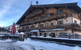 Ferienhotel Alpenhof Aurach bei Kitzbuehel Exterior photo