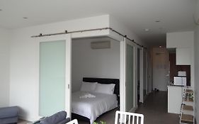 Amazing Accommodations: Vogue Melbourne City Exterior photo