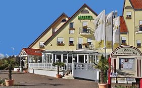 Hotel Bauschheimer Hof Rüsselsheim Exterior photo