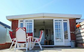 Cozy Holiday Home In Egmond Aan Zee Near The Beach Exterior photo