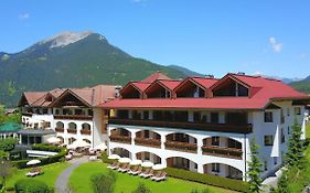 Hotel Alpen Residence Ehrwald Exterior photo
