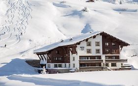 Hotel Ulli Zürs Exterior photo