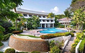 Novotel Rayong Rim Pae Resort Exterior photo