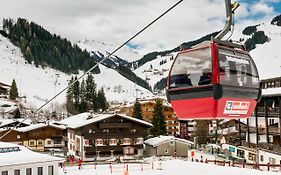 Hotel Pinzgauerhof by Skinetworks Saalbach Exterior photo