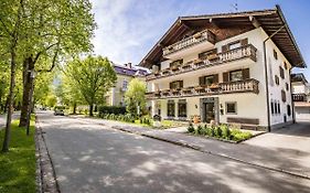 Hotel Am Rupertuspark Bad Reichenhall Exterior photo