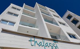 Costantiana Beach Hotel Apartments Larnaka Exterior photo