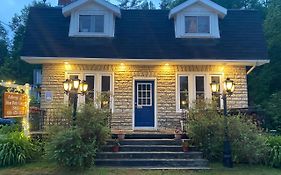 Auberge De Mon Petit Chum B&B Wakefield Exterior photo