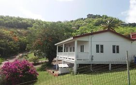 Ferienwohnung Spacious 4 Bdrm Apt Nr Airport And Beach Vieux Fort St. Lucia Exterior photo