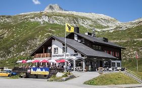 Hotel Berggasthaus Piz Calmot Andermatt Exterior photo