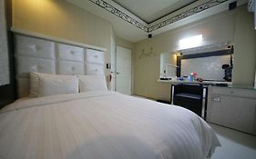 Hit Hotel Seoul Room photo