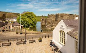 Hotel Castle Court Beaumaris Exterior photo