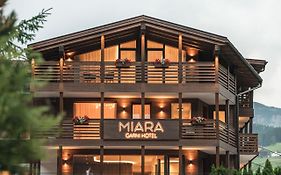 Garni Hotel Miara - Your Dolomites Home Wolkenstein in Gröden Exterior photo
