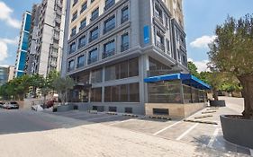 Hotel Tryp By Wyndham Istanbul Atasehir Exterior photo