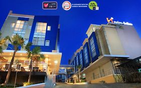 Swiss-Belinn Balikpapan Exterior photo