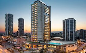 Doubletree By Hilton Istanbul Atasehir Hotel & Conference Centre Exterior photo