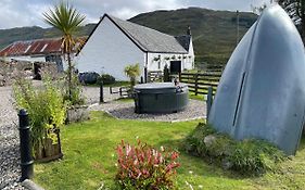 Garrison Of Inversnaid Farm With Hot Tub Exterior photo