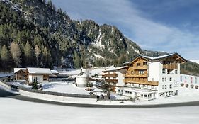 Hotel Wiese St. Leonhard im Pitztal Exterior photo