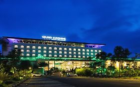 Grand Sunshine Resort & Convention Bandung Exterior photo