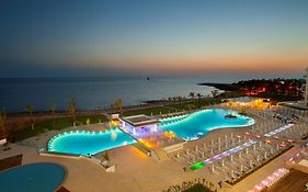 King Evelthon Beach Hotel&Resort Paphos Exterior photo