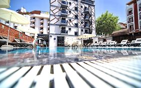 MY Beach Hotel Kusadası Exterior photo