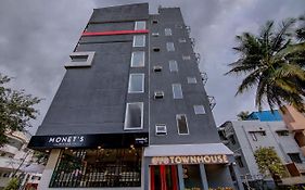 Hotel Oyo Townhouse 035 Indiranagar Bangalore Exterior photo