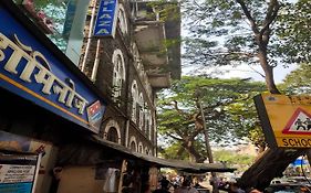 Hotel Plaza- Near Byculla Railway Station Mumbai Exterior photo