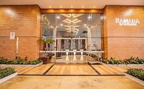 Hotel Ramada By Wyndham Manaus Torres Center Exterior photo