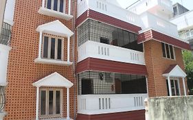 Skyry Hotels T Nagar Chennai Exterior photo