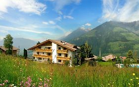 Hotel Garni Alpenhof Schenna Exterior photo