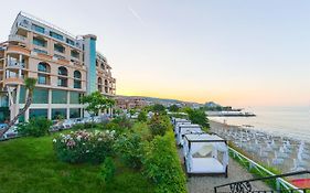 Grand Hotel Sveti Vlas- All Seasons Fitness & Spa Hotel Exterior photo