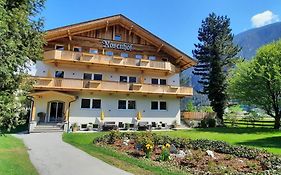 Apartments Rosenhof Mayrhofen Exterior photo