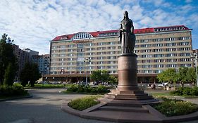 Hotel Rizhskaya Pskow Exterior photo