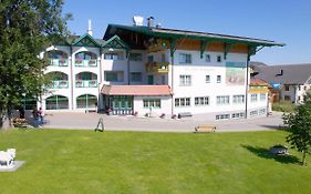 Voralpenhotel Schmoller Sankt Georgen im Attergau Exterior photo