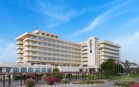 Radisson Blu Hotel&Resort, al-Ain Exterior photo