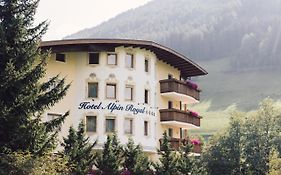 Wellness Refugium & Resort Hotel Alpin Royal - Small Luxury Hotels Of The World Steinhaus Exterior photo