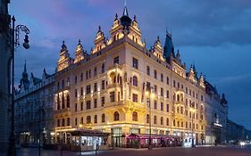 Hotel KINGS COURT Prag Exterior photo