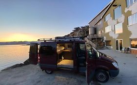 Hotel Campervan In The Lofoten Islands Leknes Exterior photo