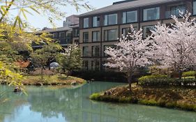 Four Seasons Hotel Kyōto Exterior photo