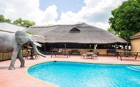 Zambezi Junction Lodge Livingstone Exterior photo