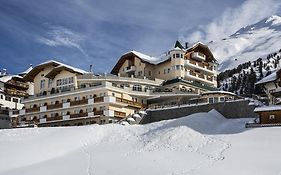 Hotel Alpenaussicht Obergurgl Exterior photo