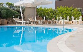 Hotel Mercure Olbia Exterior photo