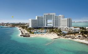 Hotel Riu Palace Peninsula Cancún Exterior photo